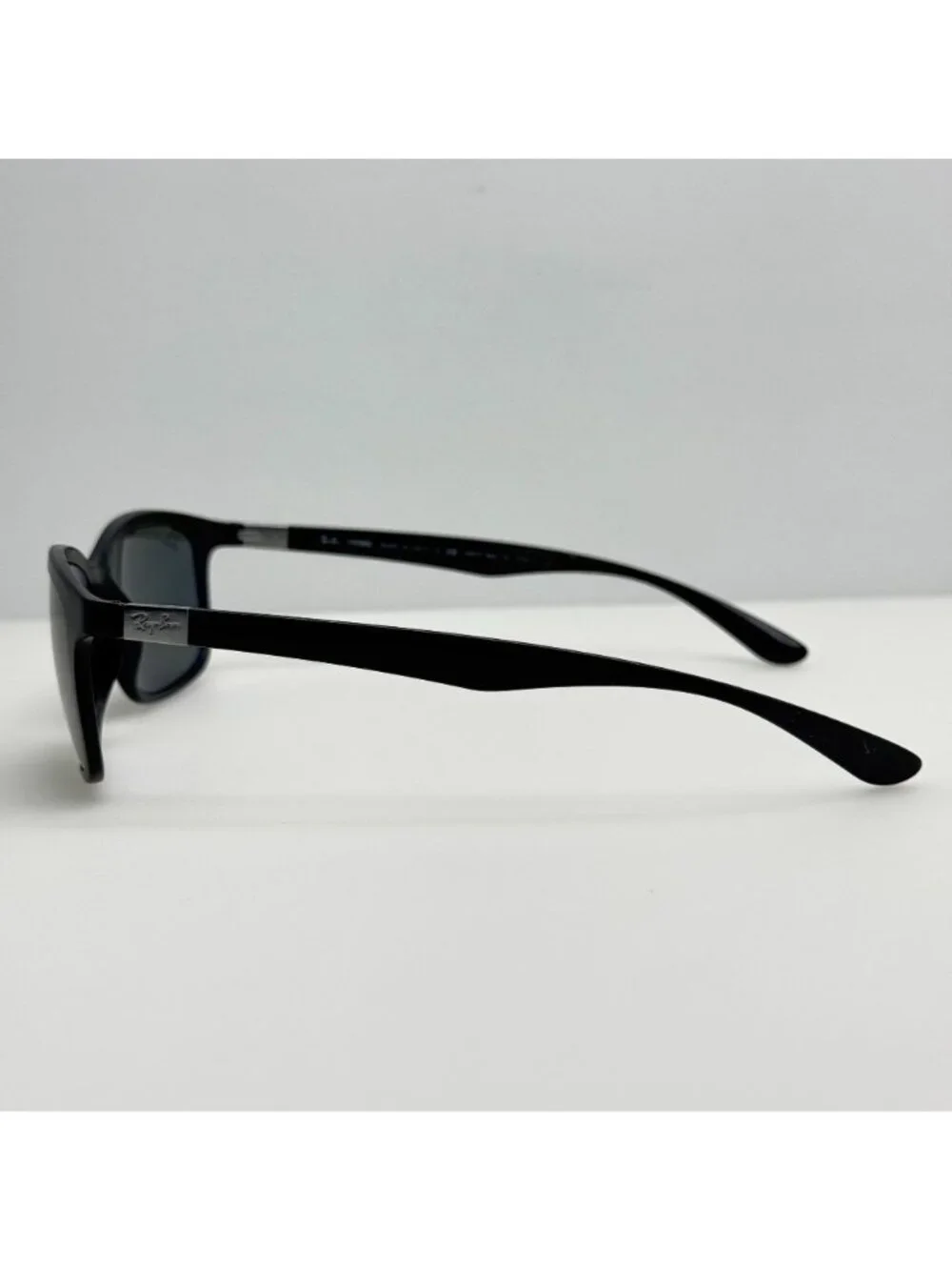 Ray Ban Sunglasses RB 4215 601-S/9A Polarized Italy 57-16-